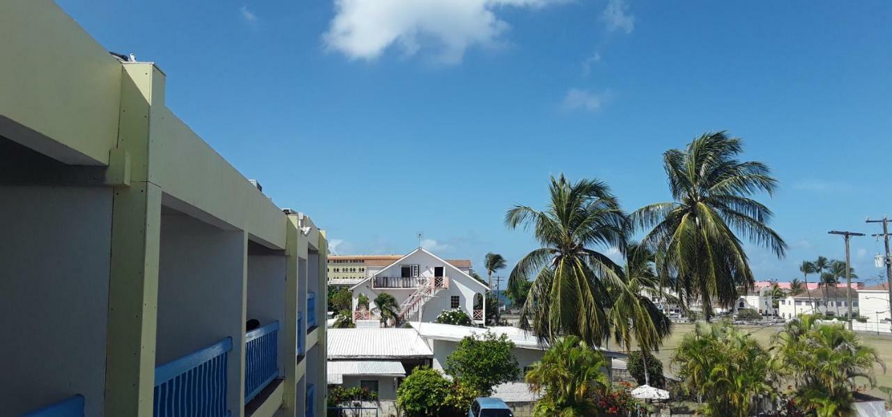 Carib Blue Apartments Oistins Dış mekan fotoğraf